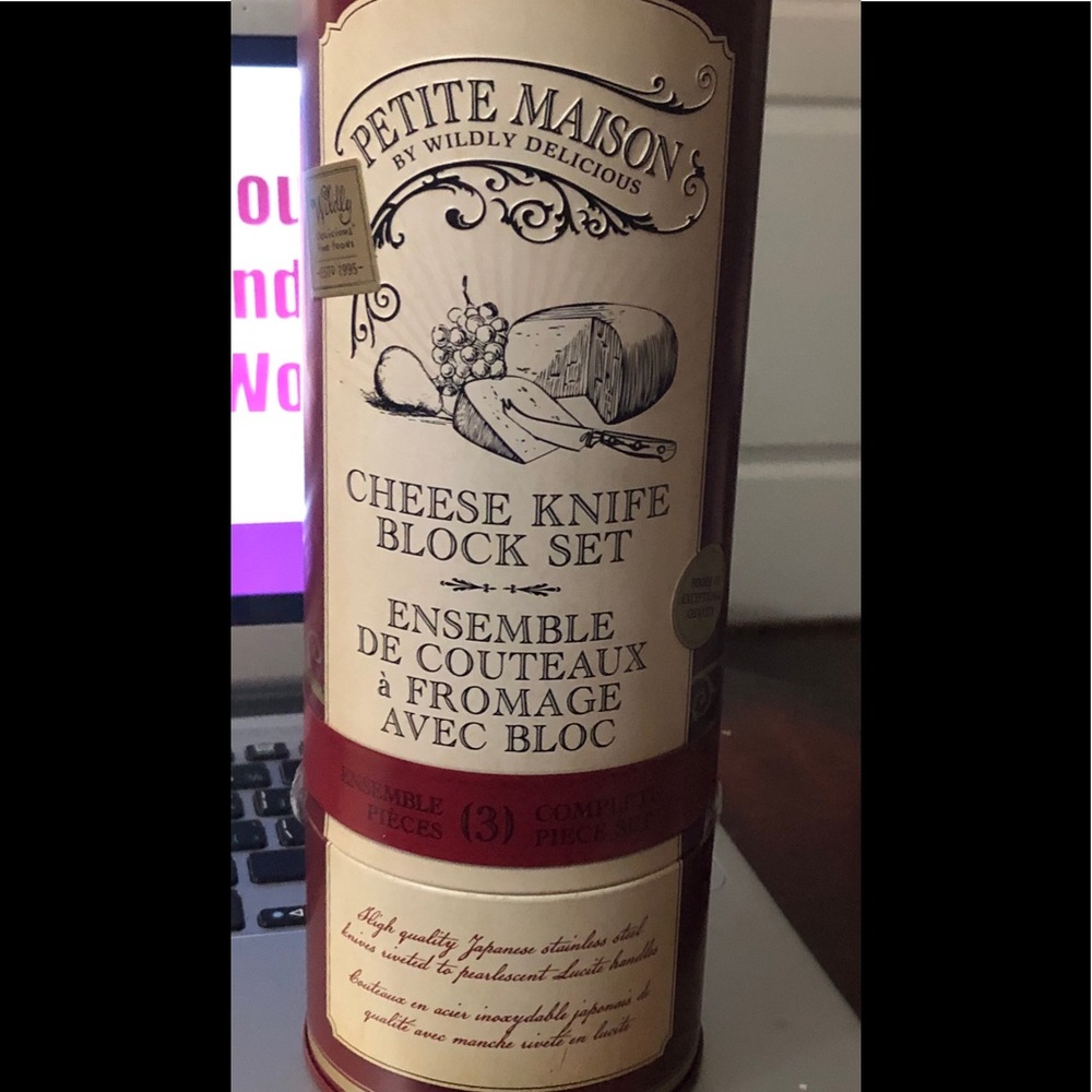 Petit Maison Cheese knife set